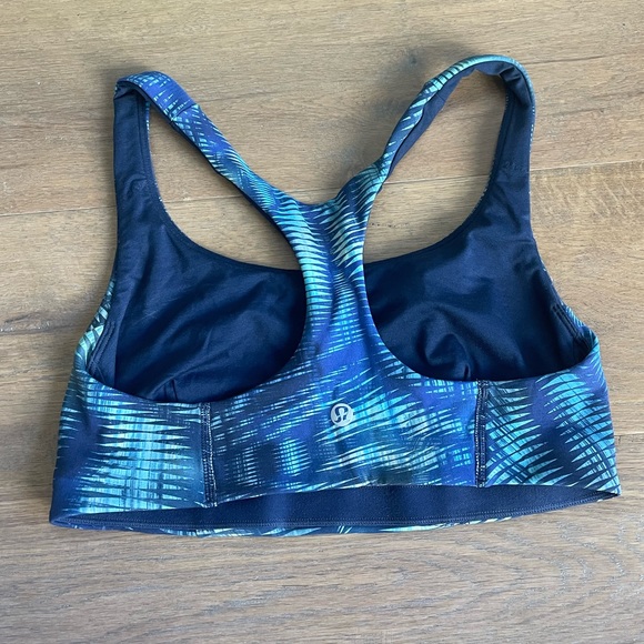 LuluLemon Wunder Train Bra Foil Sports Bra - Picture 3 of 4